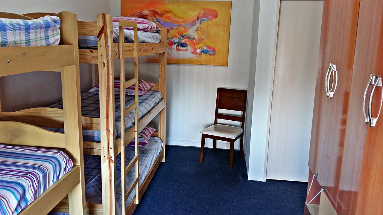 Yellow House Hostel Internacional Сан-Пауло Экстерьер фото