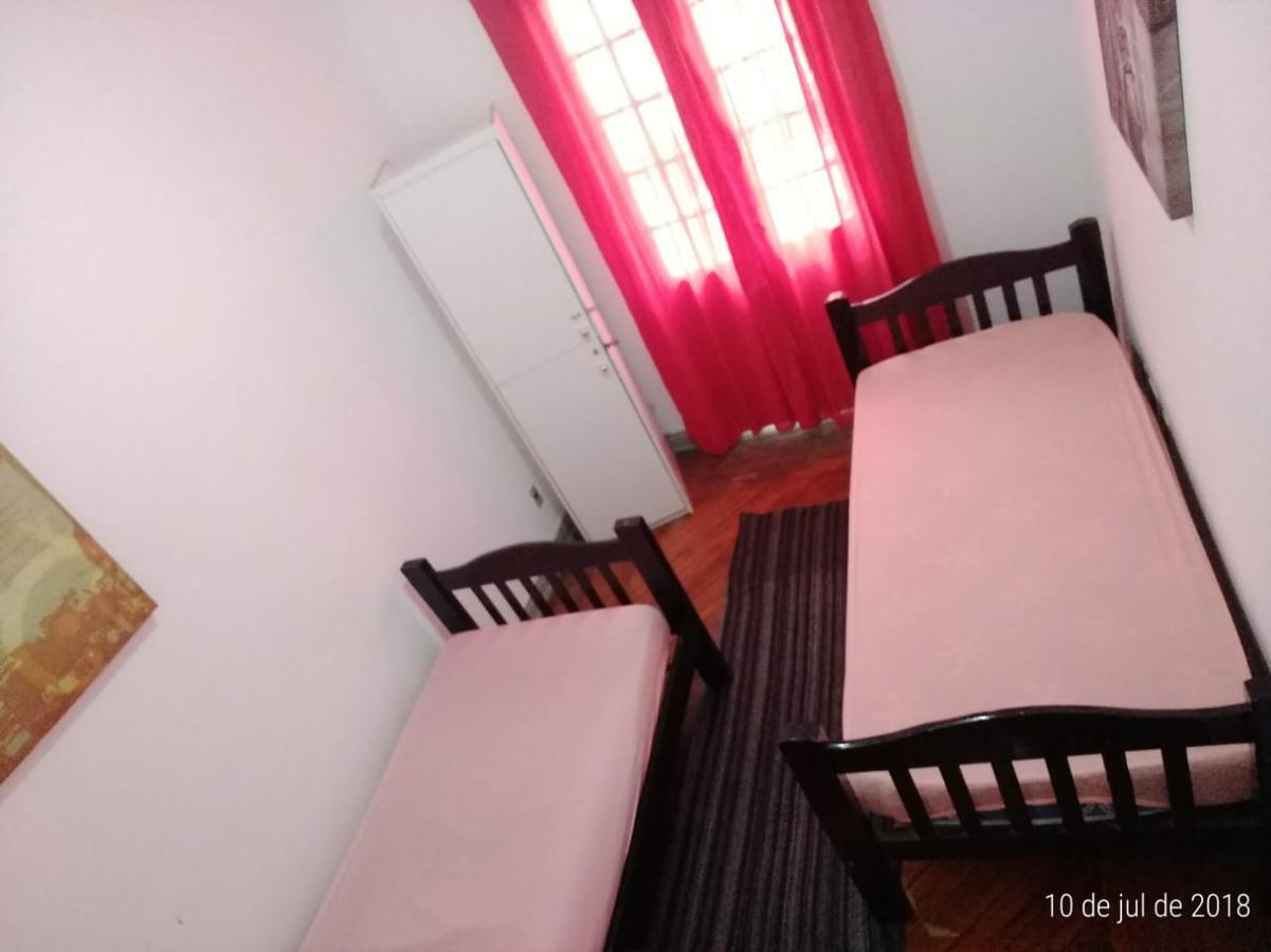 Yellow House Hostel Internacional Сан-Пауло Экстерьер фото